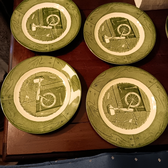 1950s Royal China Green & White Transferware 4 bread plates - Picture 2 of 4